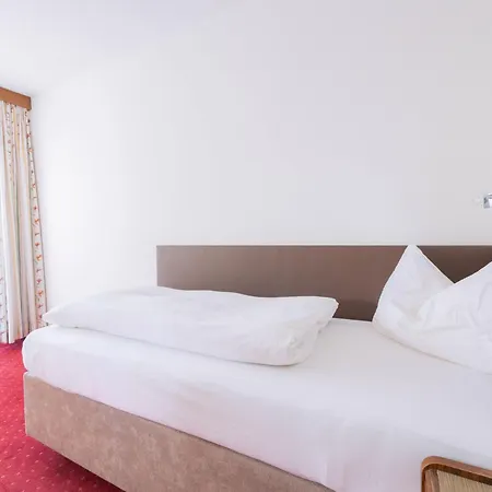 Christian-1 By Interhome דירה