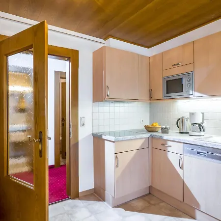 Appartement Christian-1 By Interhome