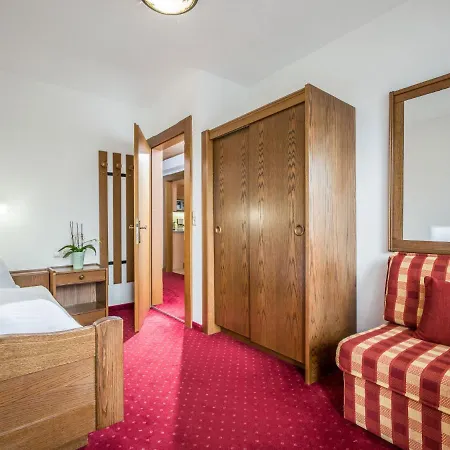 Christian-1 By Interhome Appartement